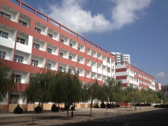 大柳塔贫困乡村变身记