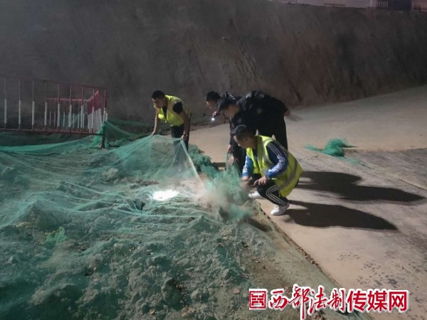 渣土车（配图1）(817097)-20190420105353.jpg