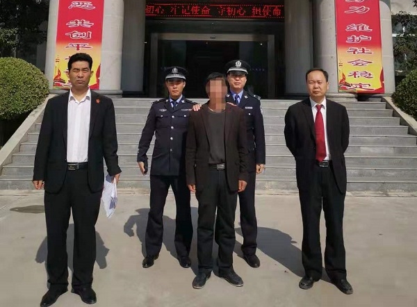 10月16日,礼泉县人民法院依法对拒不申报财产,抗拒执行的被执行人王某