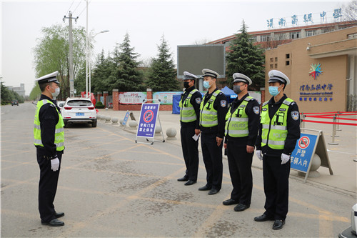 3月26日,渭南市公安局交警支队高新大队由城区中队,事故预防处理中队