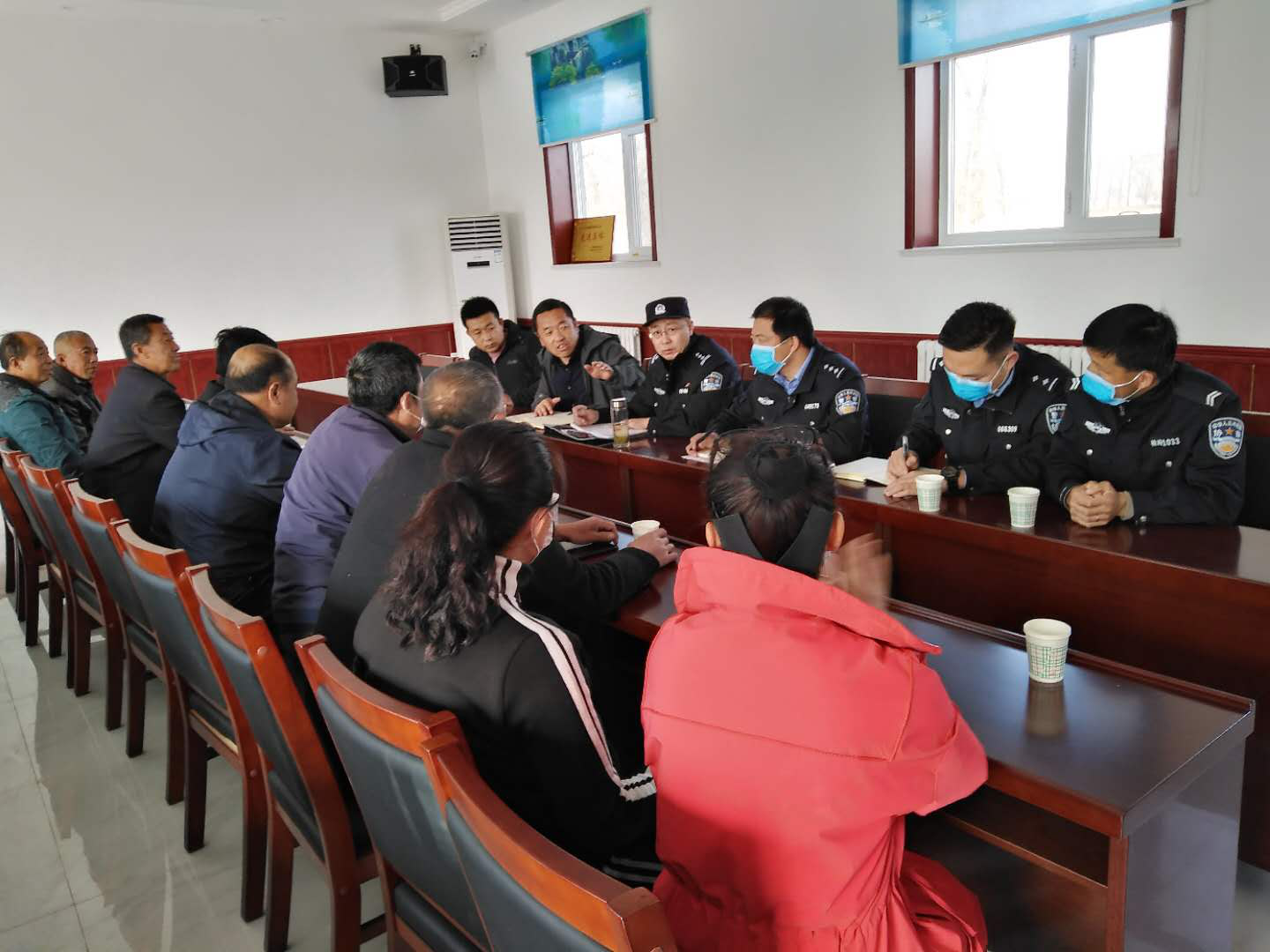 警民共建话平安镇川派出所召开治安联席会