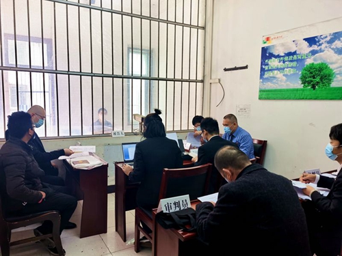渭南市临渭区人民法院刑事审判庭庭长赵文侠组成合议庭在临渭区看守所