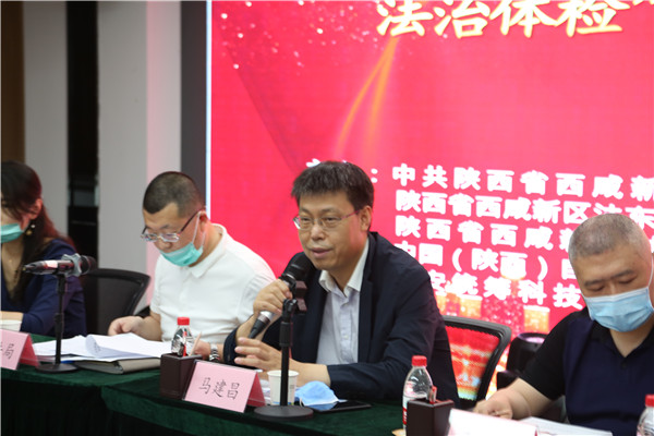 在集中宣讲活动中,沣东新城管委会副主任马建昌表示要用法治方式优化