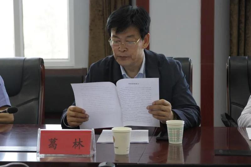 人民监督员拓文孝,律师代表付生强担任听证员,邀请政法委副书记葛林