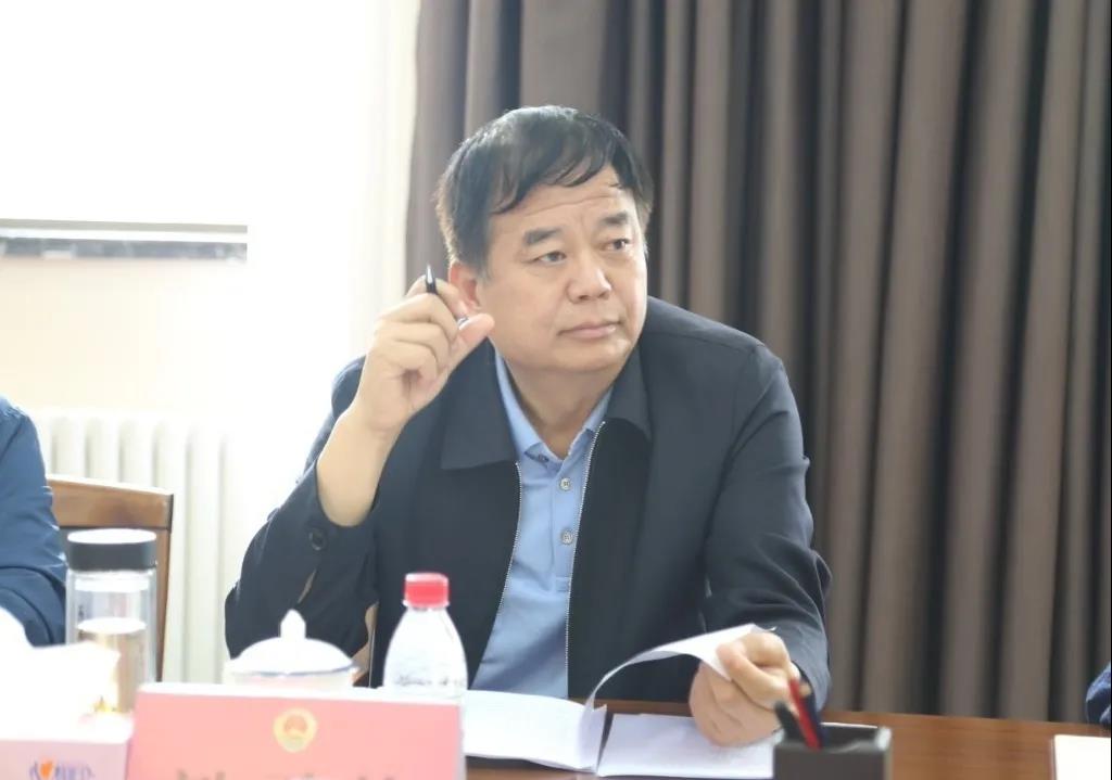 网 分享到 9月25日,由咸阳市人大常委会党组成员,副主任刘勇锋带队,市