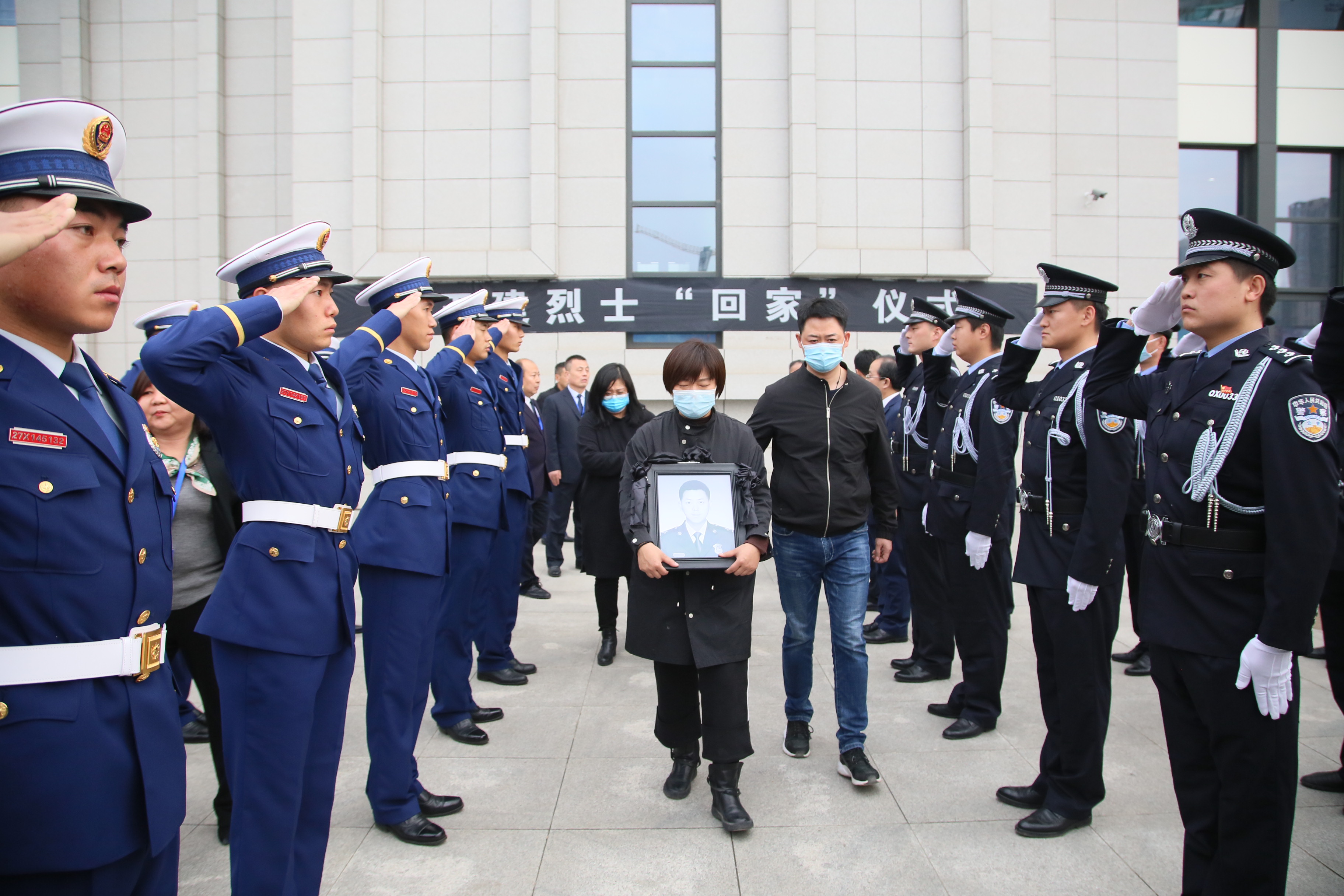 消防于建国图片