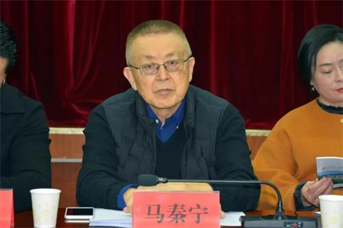 马锡五之子 马秦宁:这个电影写的是老父亲的一段办案的故事.