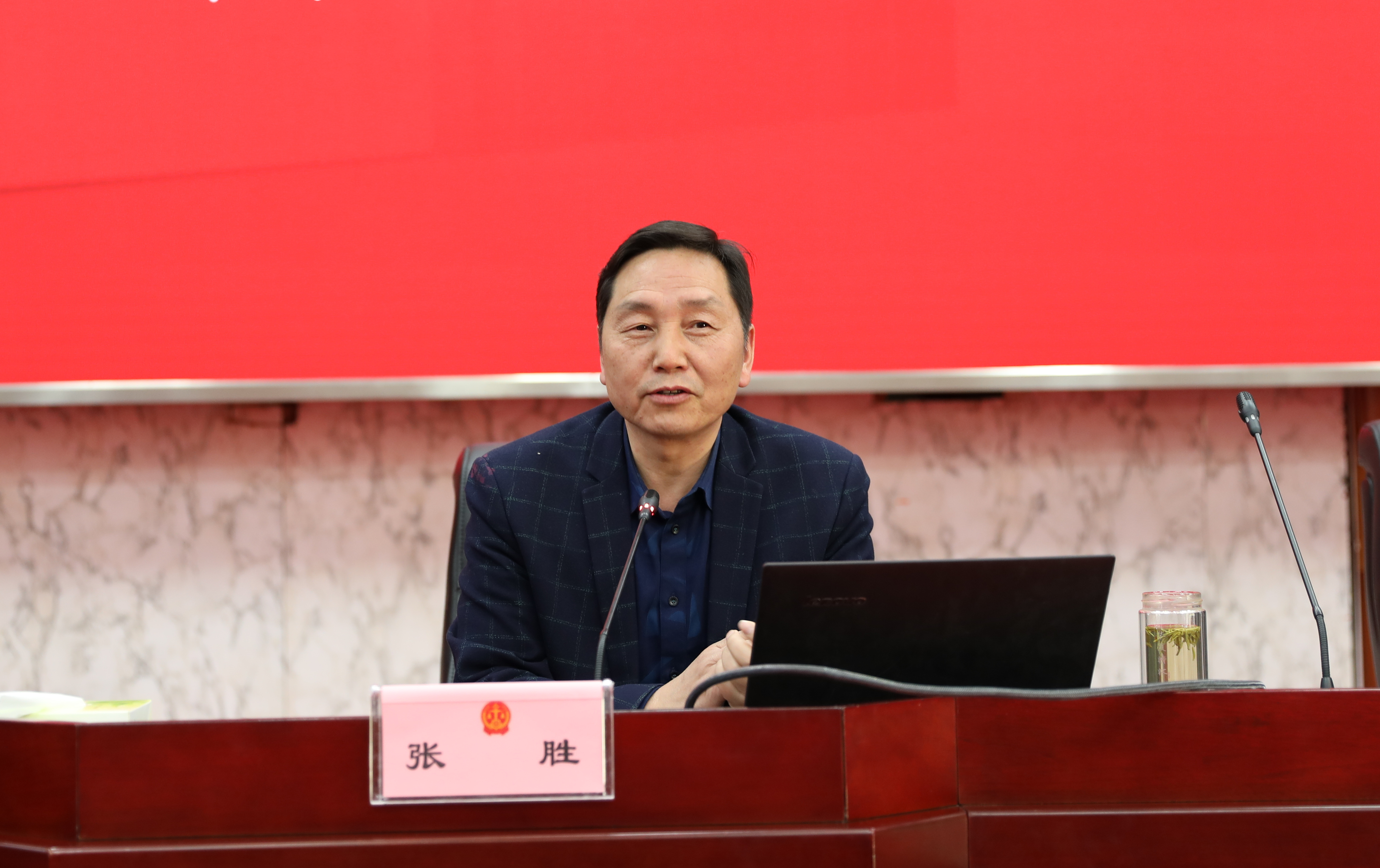 邀请市委党史学习教育宣讲团成员,市委党校副校长,副教授张胜作专题