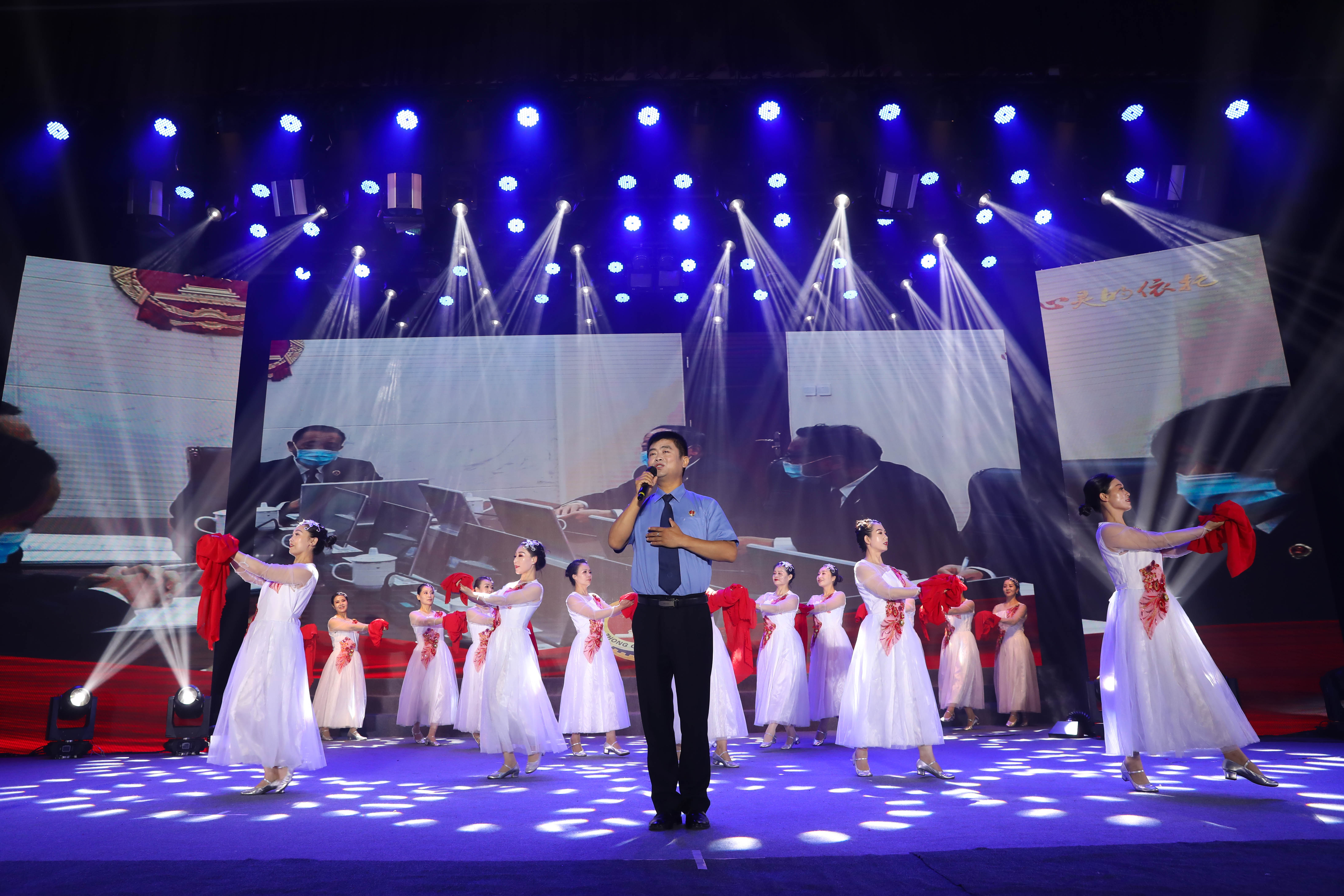 彬州检察院全体干警参加彬州市政法系统建党100周年主题晚会