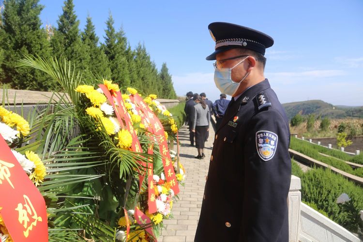 铜川市宜君县公安局组织参加烈士纪念日活动