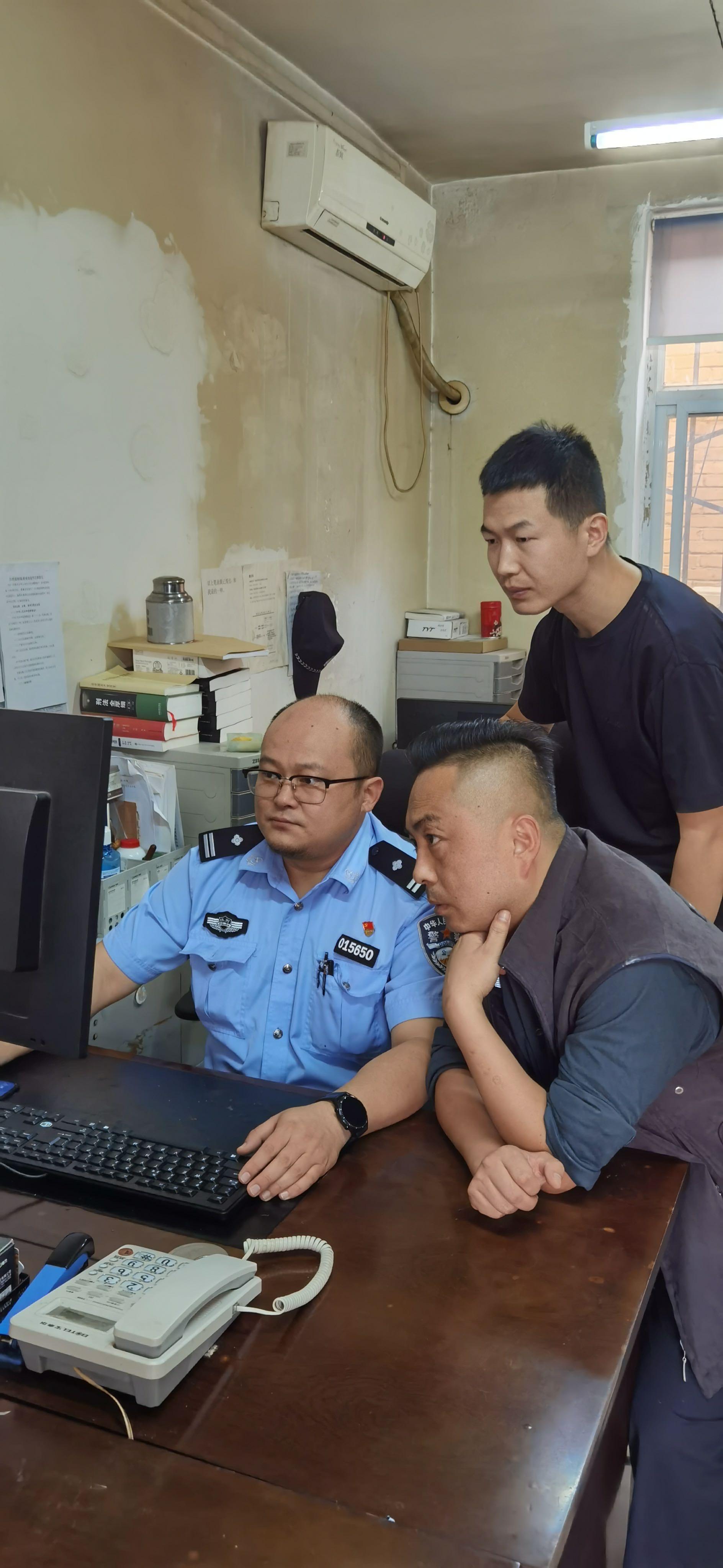柏树林派出所一线刑侦民警群像