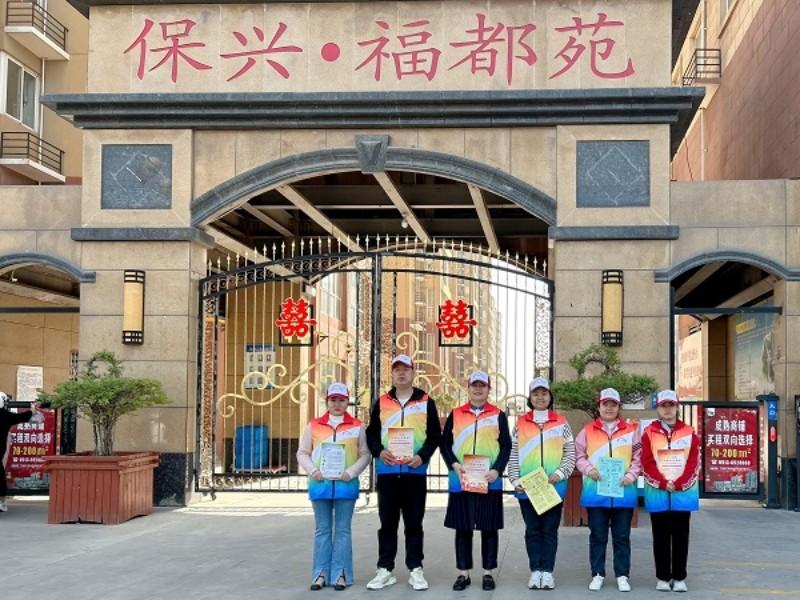 普法宣传“零距离” 传递法治“好声音”3.jpg
