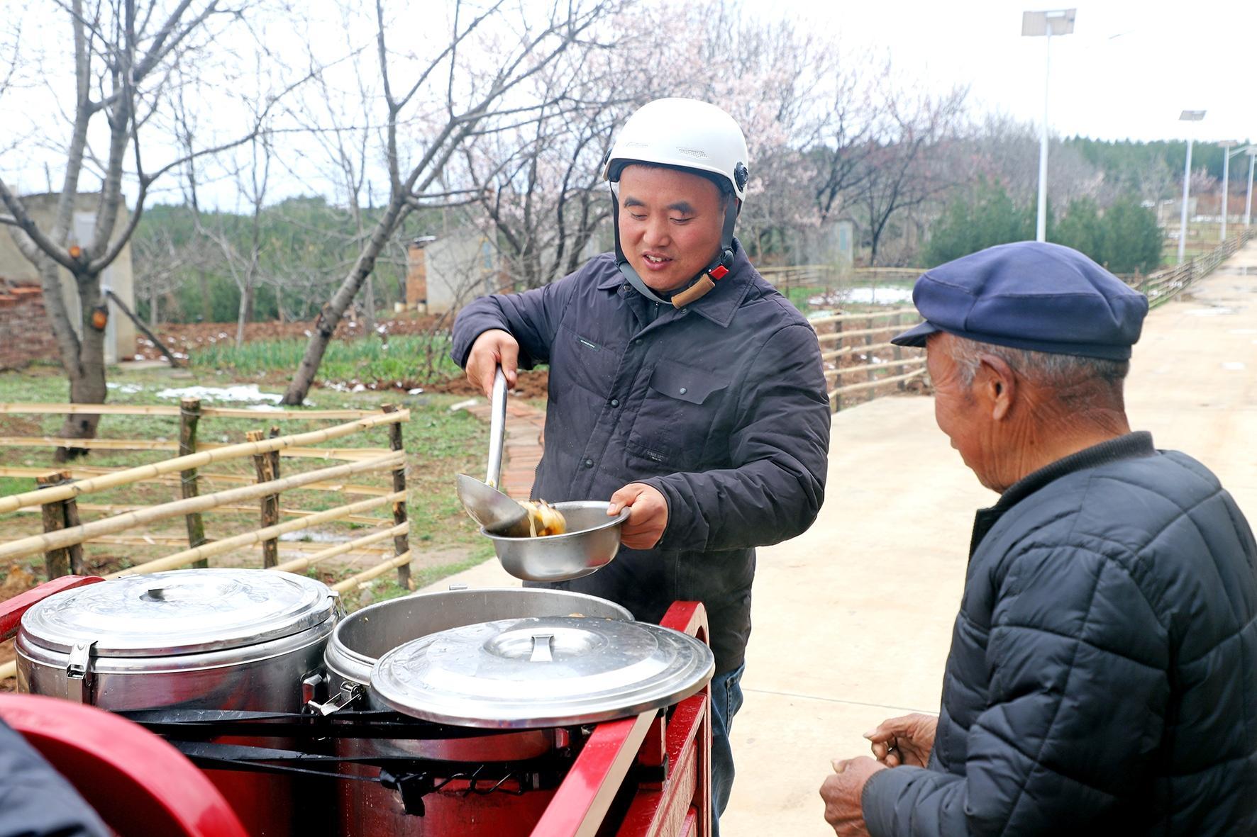 两元餐里的“平安账本”