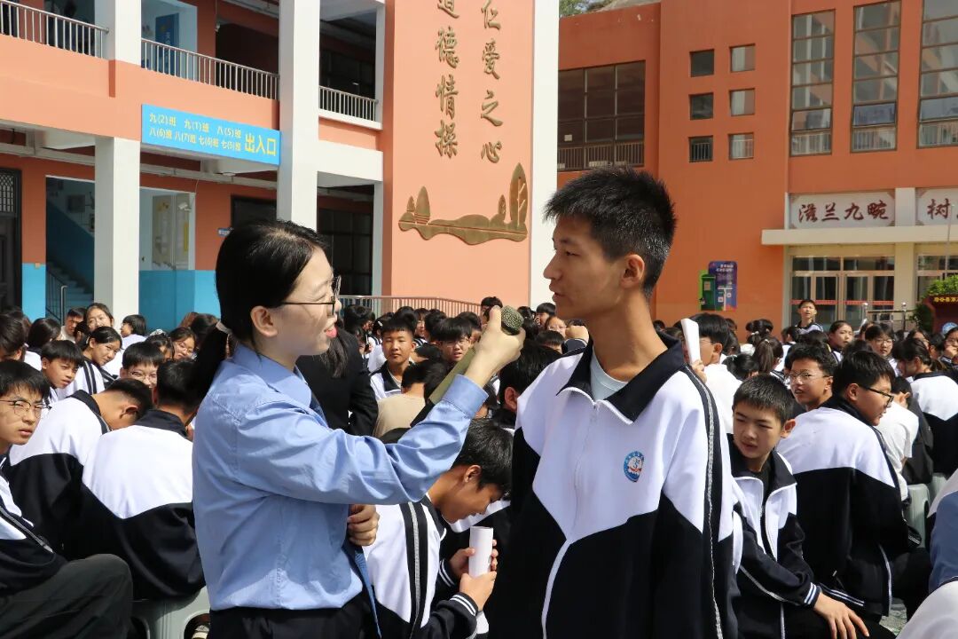 f611ea7e523dba8c2de3acc74ea2e9af.jpg